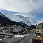 Apartament Serviced *