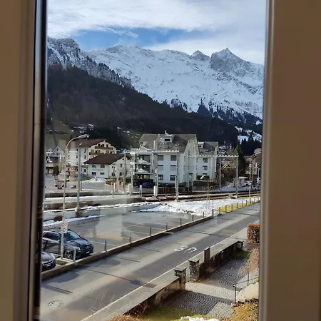 Serviced Апартаменти