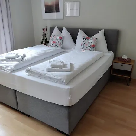 Апартаменти Serviced *