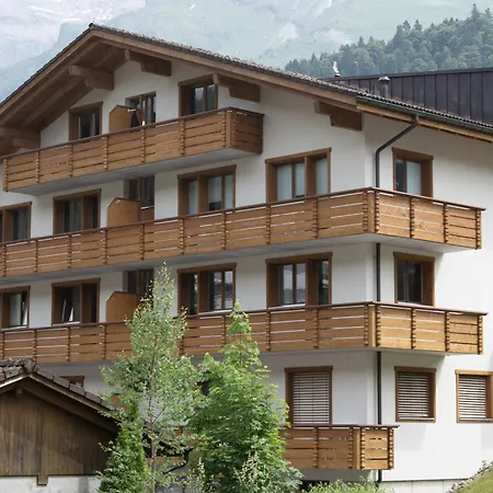 Serviced 아파트 *